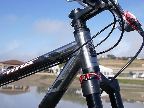 The upsized head tube is fitted with an FSA internal cup-style headset.