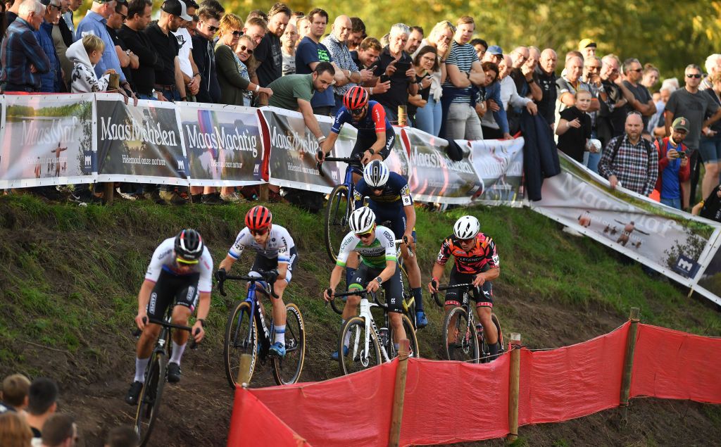 The off-camber section at the Maasmechelen World Cup was a key sector