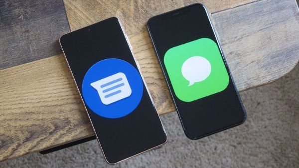 Google Messages appears to test a way to react to texts from iPhones