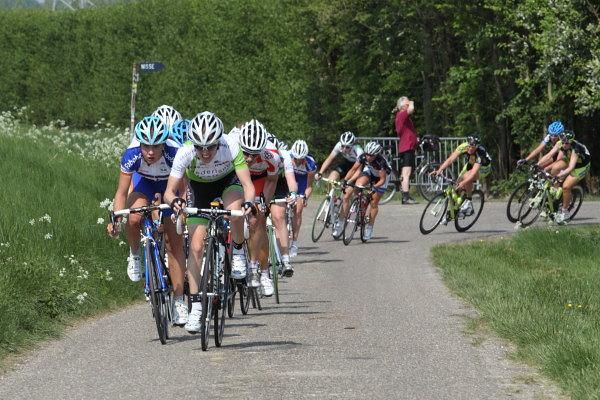 Patricia Schwager (Nederland Bloeit) was one of the first to stretch her legs at the front