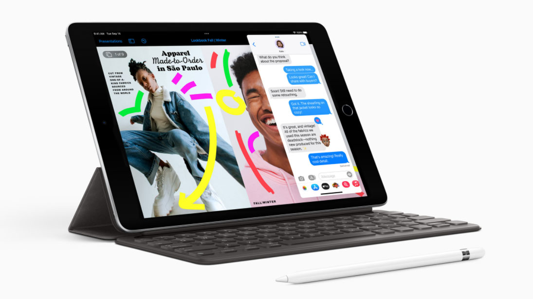 The New iPad 2021 with its keyboard and Apple Pencil accessories