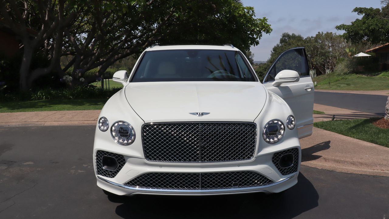 Bentley Bentayga Hybrid