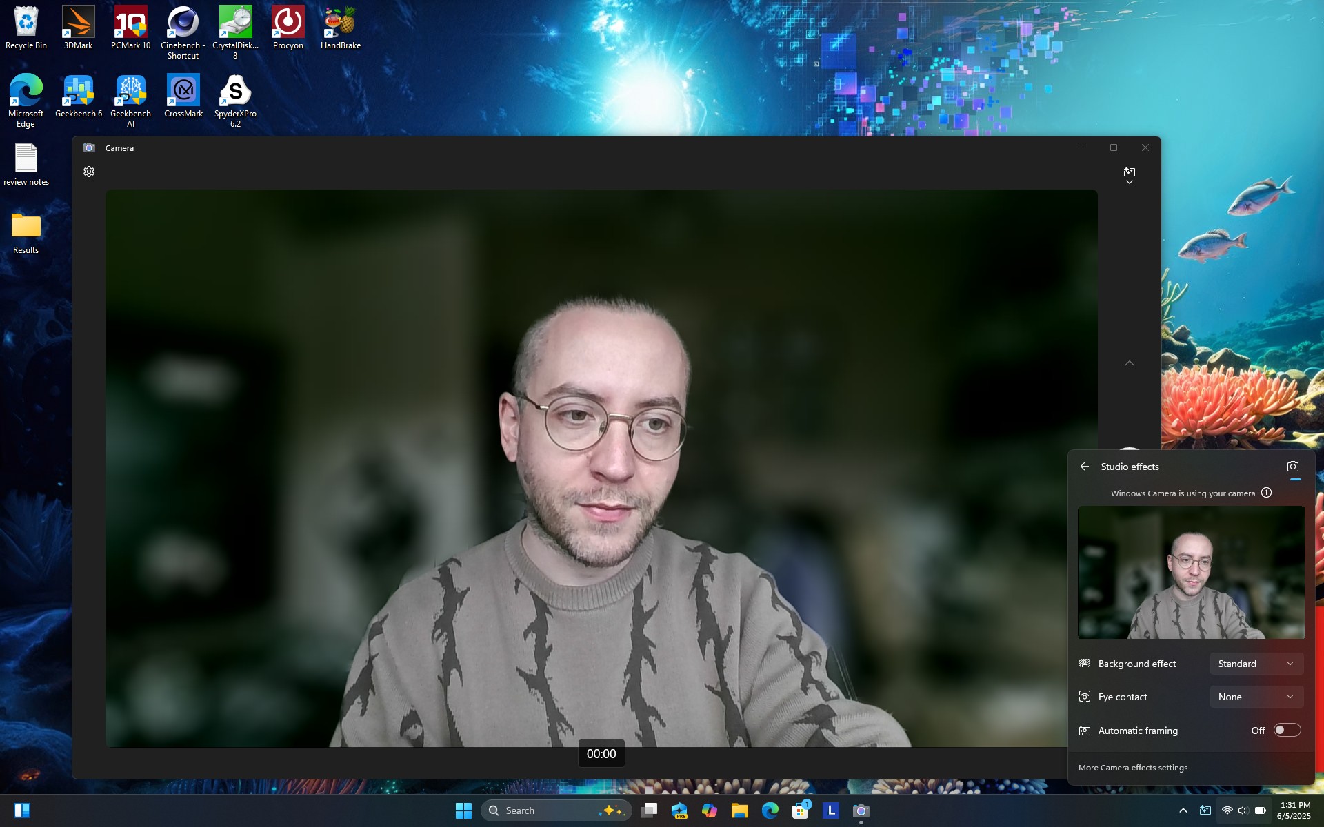 Lenovo Yoga 7i 16-inch 2-in-1 webcam sample with Windows Studio Effects