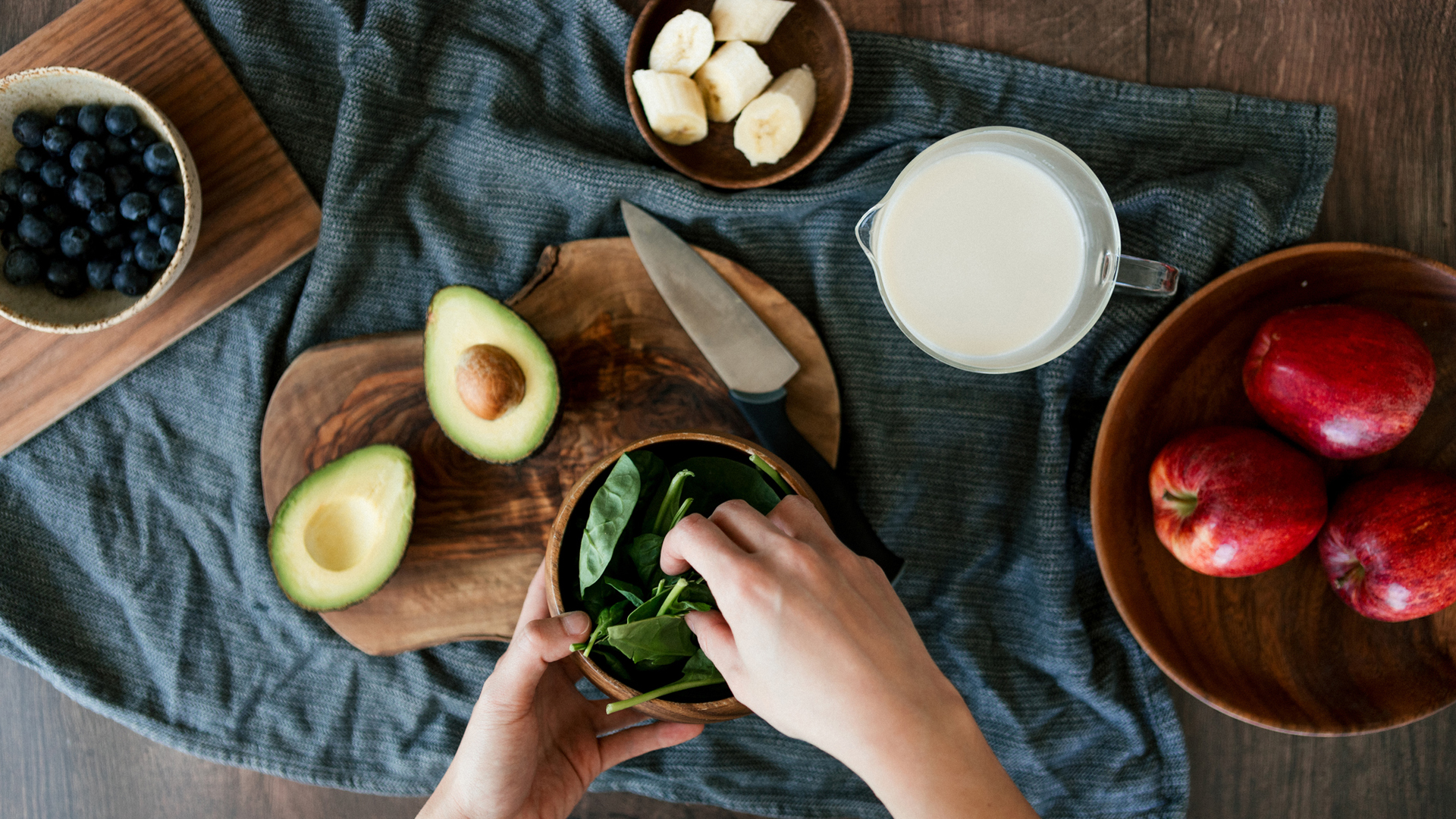 woman following a low carb meal plan