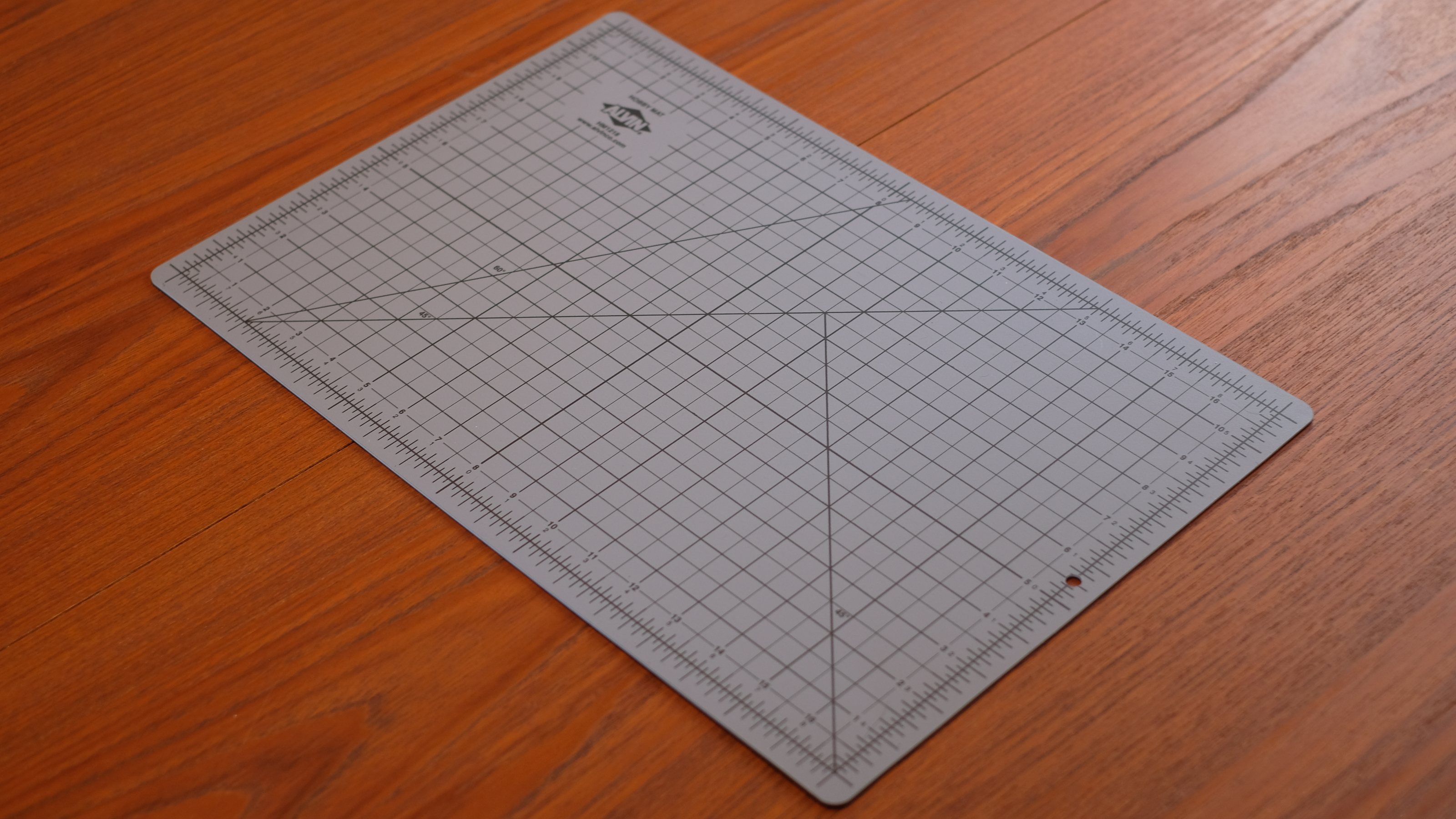 Photograph of Alvin HM Self-Healing Cutting Mat