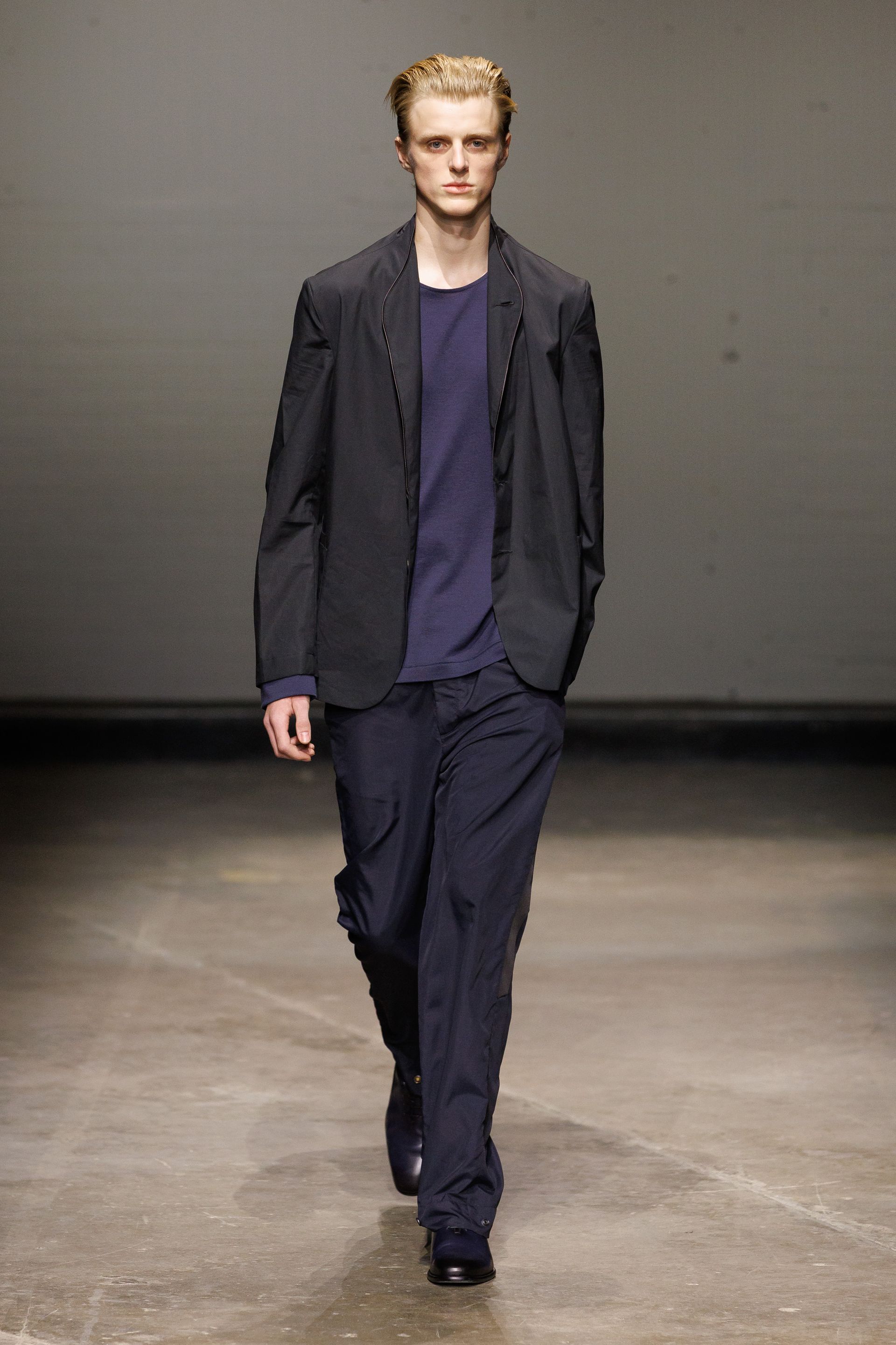 ehj5vCHzpTFbDoWwMCakbS-320-80 ロンドンファッションウィーク2025春夏ハイライト:SSデイリーからチョポヴァ・ロウェナまで