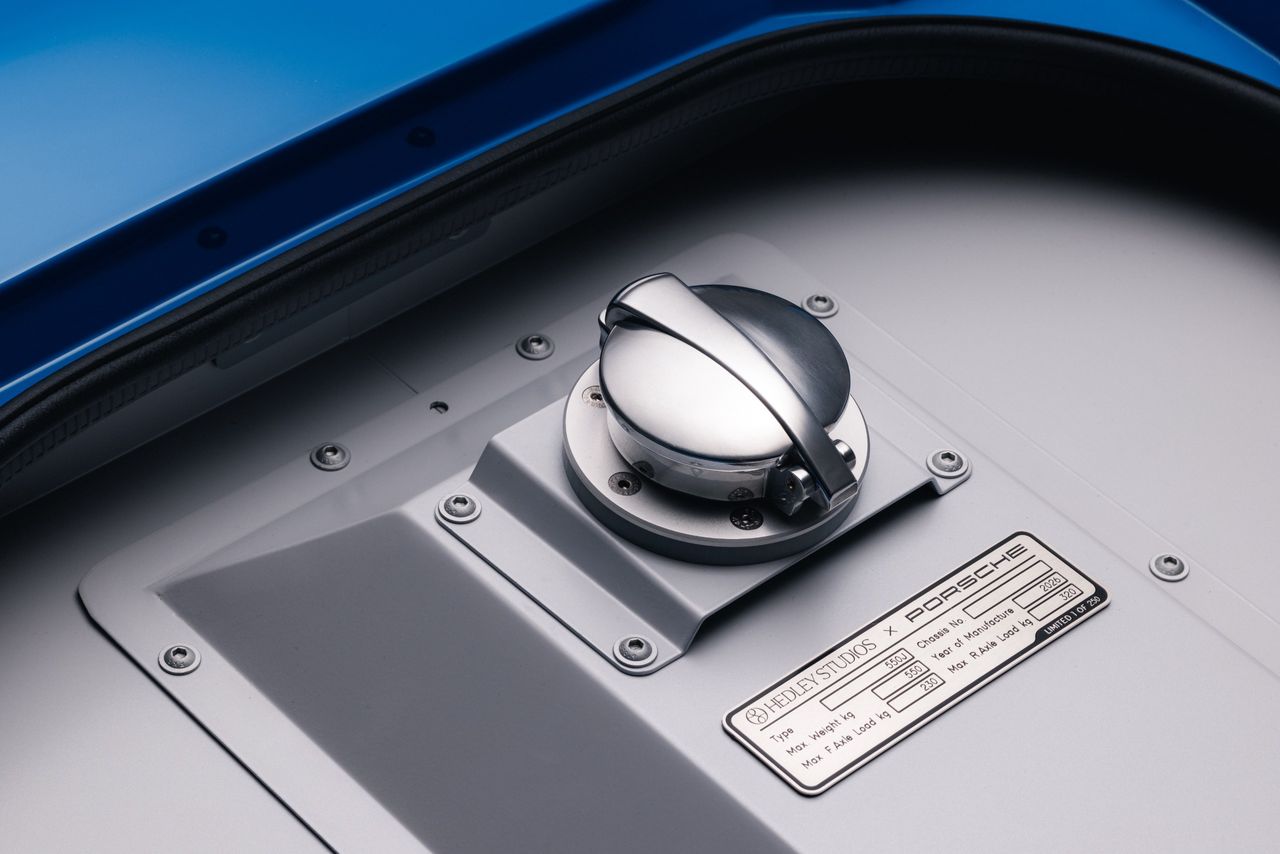 Design details on the Porsche 550 J