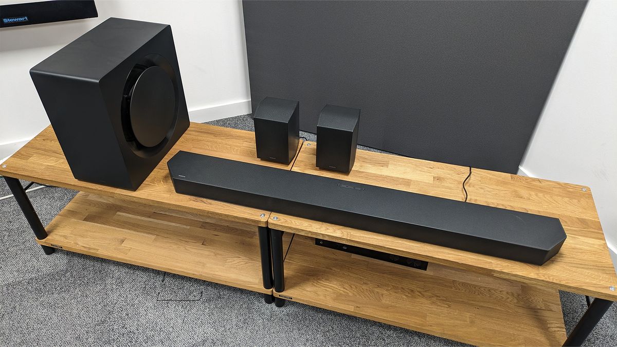 Avr speaker best sale samsung soundbar