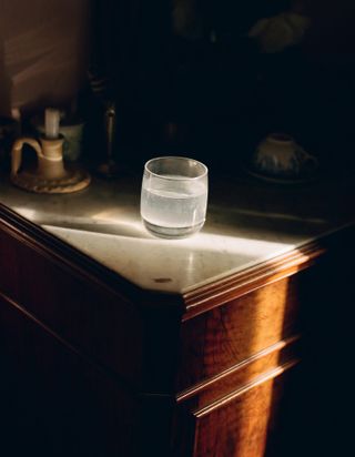 glass of water on table wallpaper