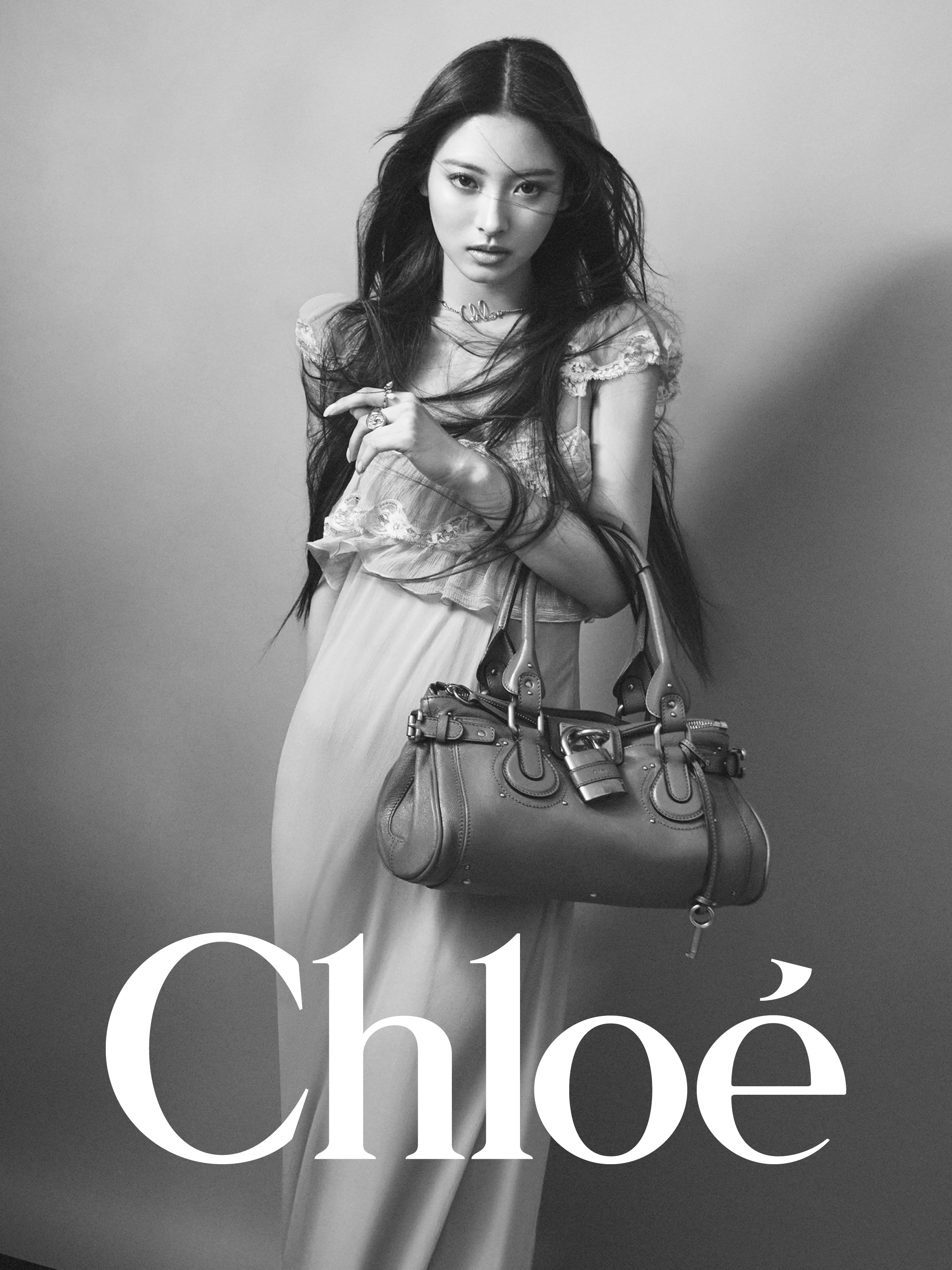 Chlo&amp;eacute; Paddington Fall 2025 campaign starring Kendall Jenner, Aimee Lou Wood, and Anna