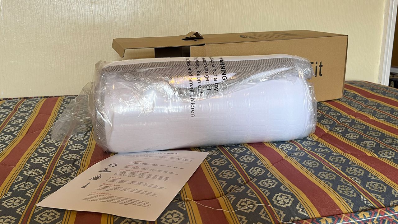 REM-Fit Halo memory foam topper