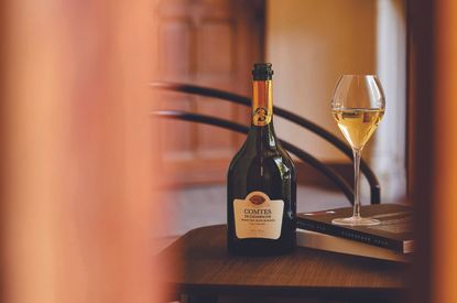 DEC303.investments.taittinger_comtes_de_champagne_2006_credit_taittinger.jpg