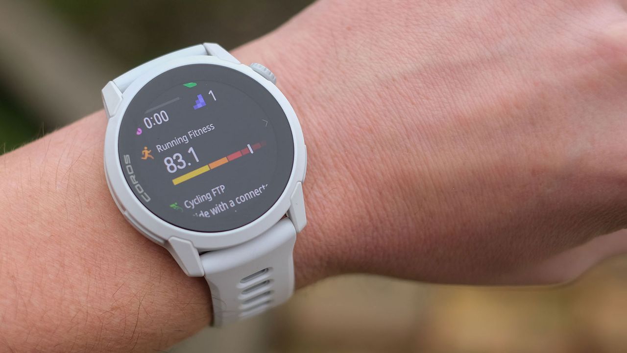 A close-up picture of the fitness stats on our reviewer's Coros Pace 4 watch