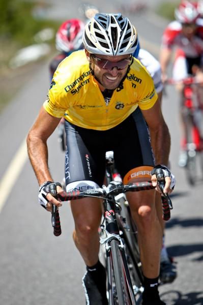 Francisco Mancebo (Realcyclist.com) attacks the break.