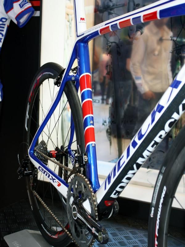 The seat tube is slightly pinched in its mid-section, supposedly for better aerodynamics.