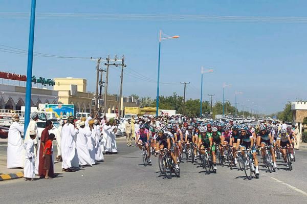 The Tour of Oman peloton in action on stage 1.