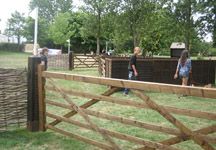 Fence_17ab.JPG