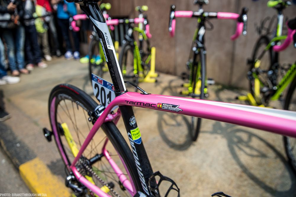 The rest of the team had pink bar tape as well.