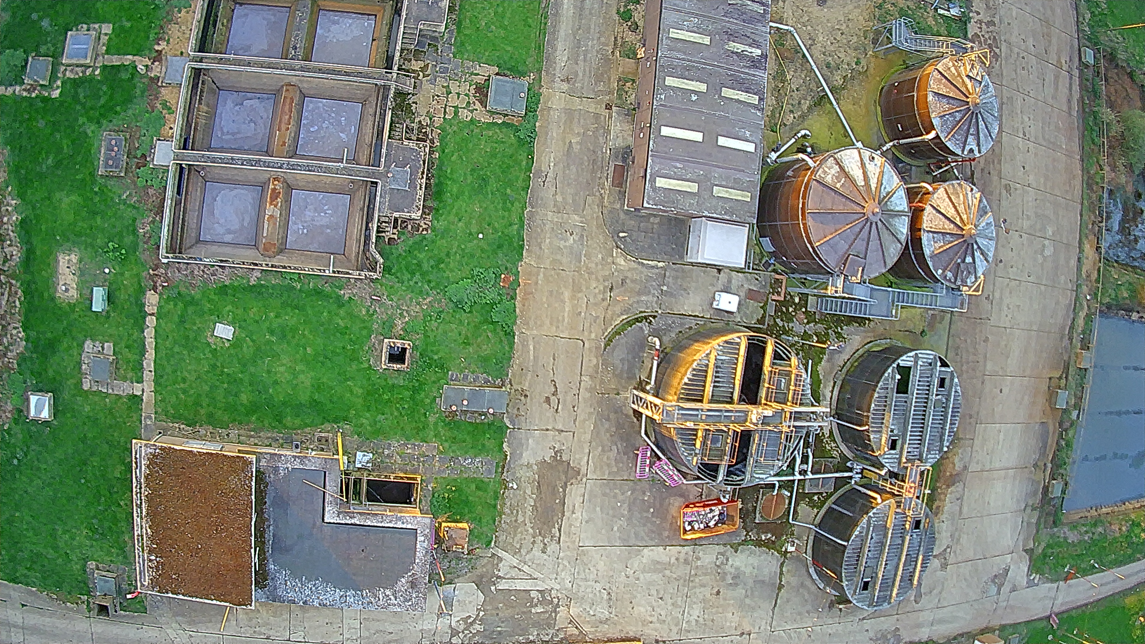 Photo of an industrial site taken with the Holy Stone HS360S