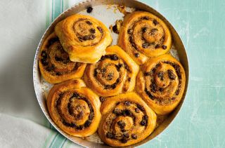 Chelsea buns