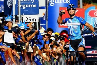 Jay Thomson (Unitedhealthcare) wins the opening stage at the Volta a Portugal