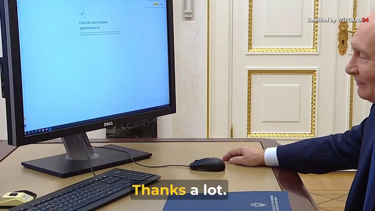 Putin votes, slowly