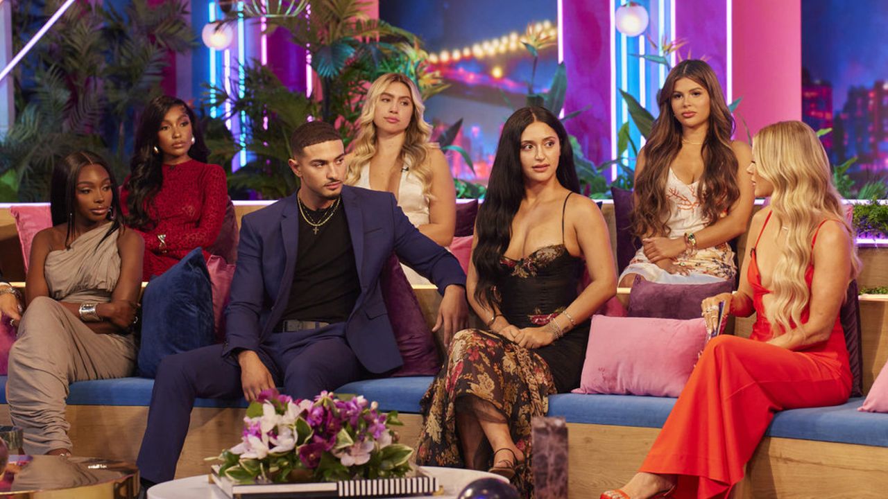 (l-r) JaNa Craig, Daia McGhee, Miguel Harichi, Andrea Cormona, Leah Kateb, Daniela Ortiz Rivera, Ariana Madix in &#039;Love Island USA&#039; season 6 reunion