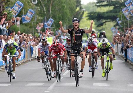 Italian Daniele Ratto (Carmiooro-NGC) wins the sprint at the GP Industria