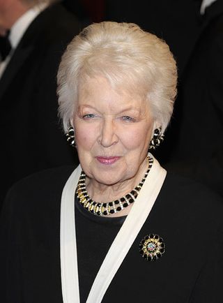June Whitfield joins Corrie for Blanche's funeral