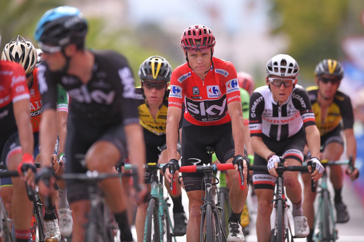 Chris Froome finishes in the GC bunch