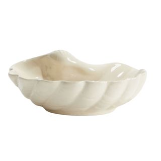 White shell-shaped serving bowl