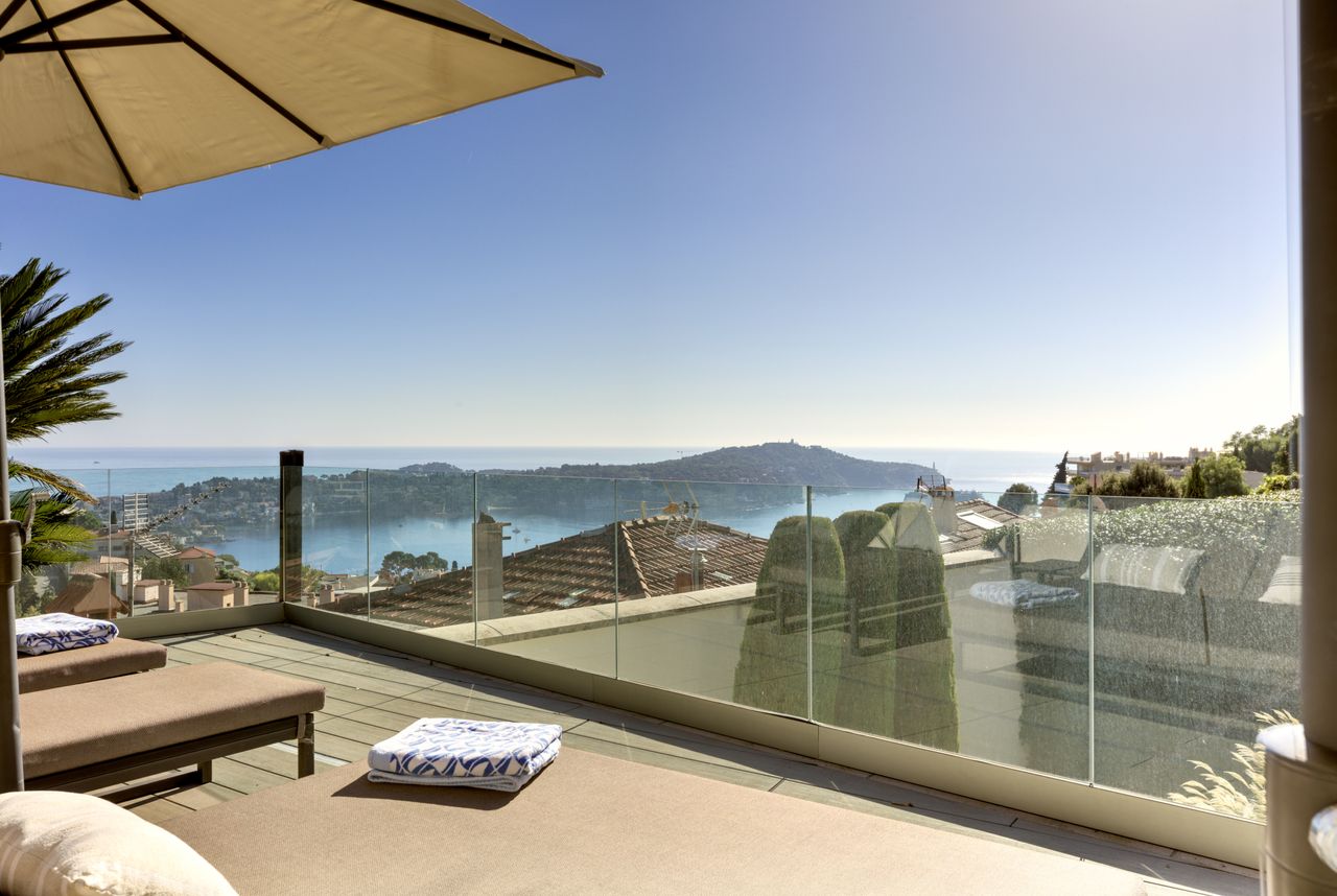Images of a house overlooking Cap Ferat
