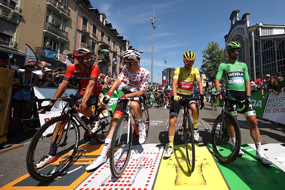 Giulio Ciccone (Trek-Segafredo) in the yellow jersey at the start of stage 7 at the Tour de France