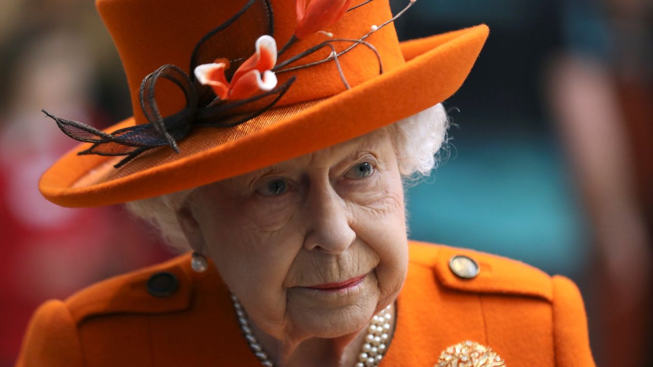 Britain&#039;s Queen Elizabeth II looks on during a visit to the Science Museum on March 07, 2019 in London, England