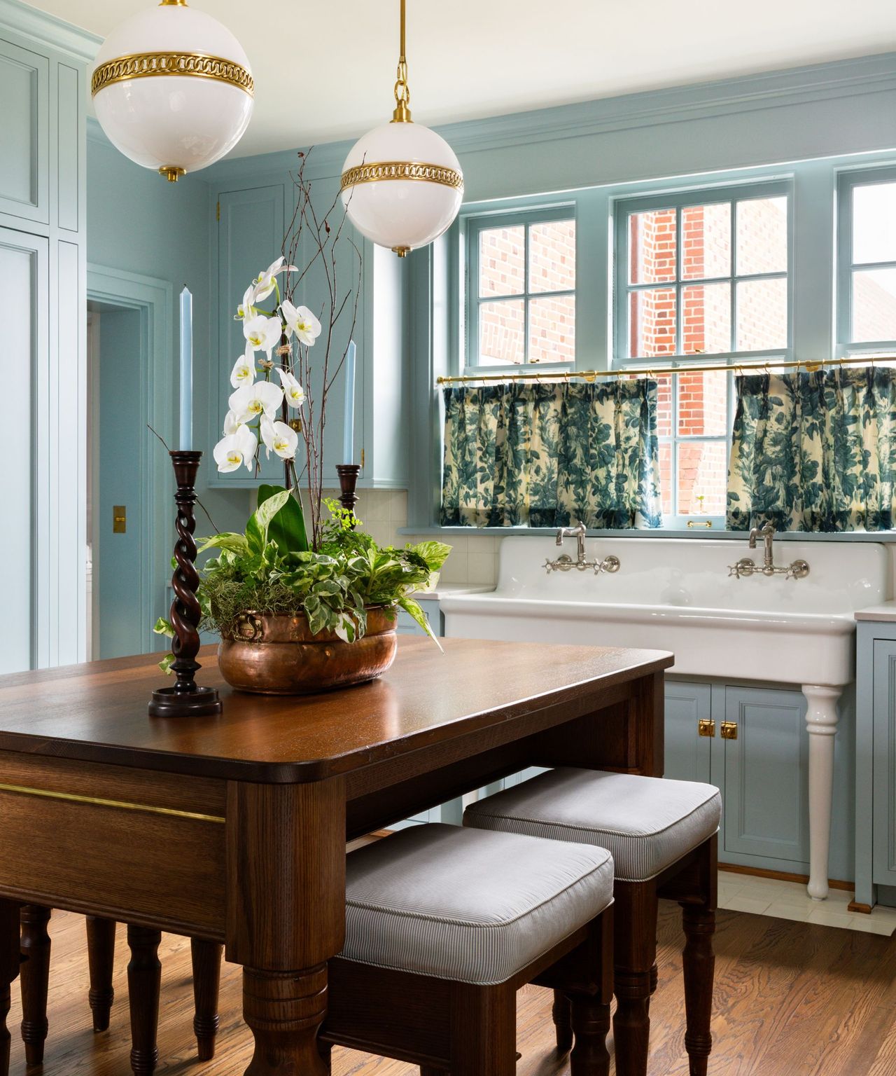 Gray kitchen wall alternatives 3 shades designers are loving Homes