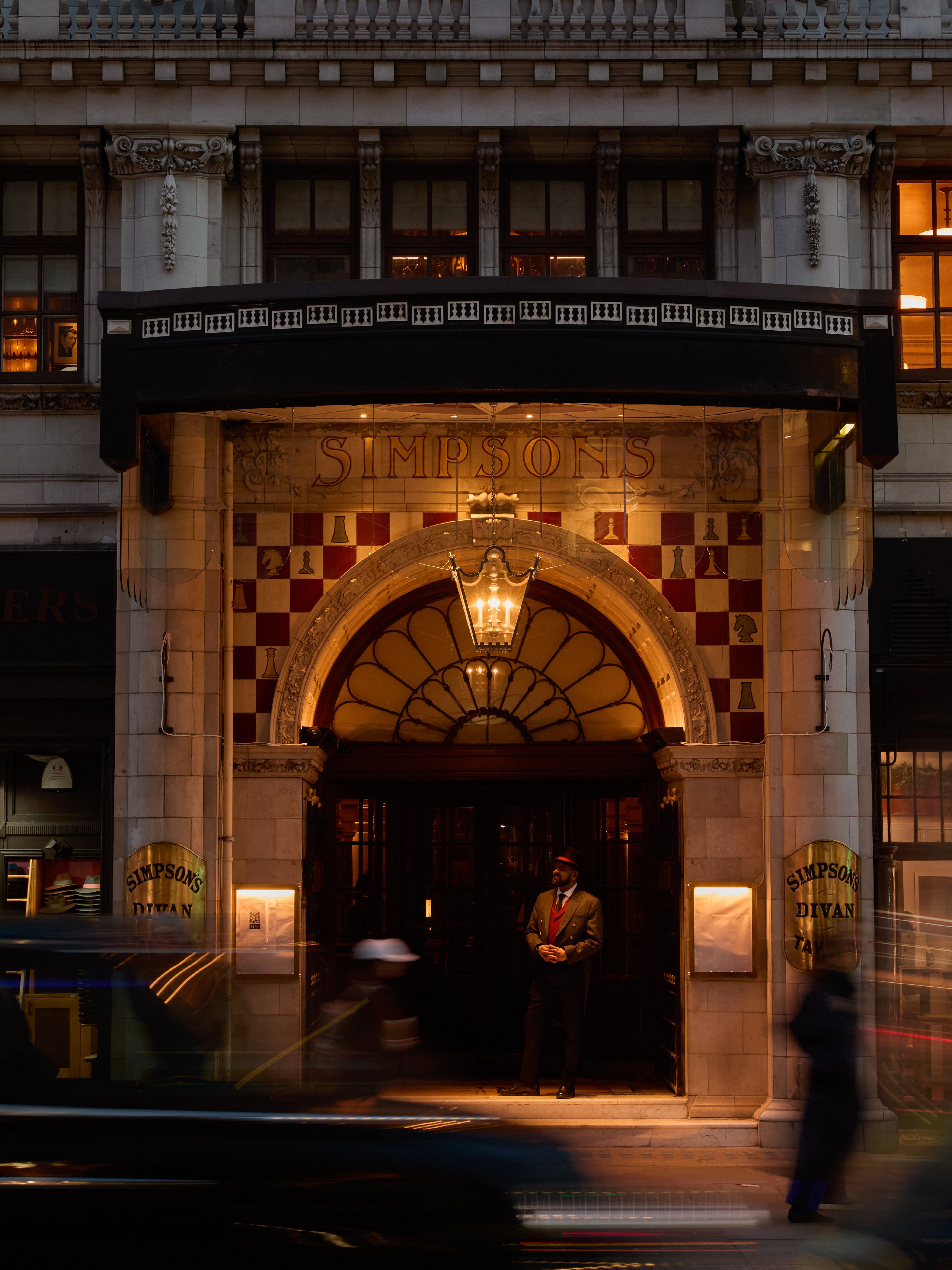 Simpson&amp;rsquo;s in the Strand exterior