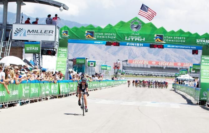 Breaane Nalder (DNA Cycling p/b K4) during her 6-mile solo flyer that set up the finale, earning her the Blendtec Most Aggressive Rider Award.