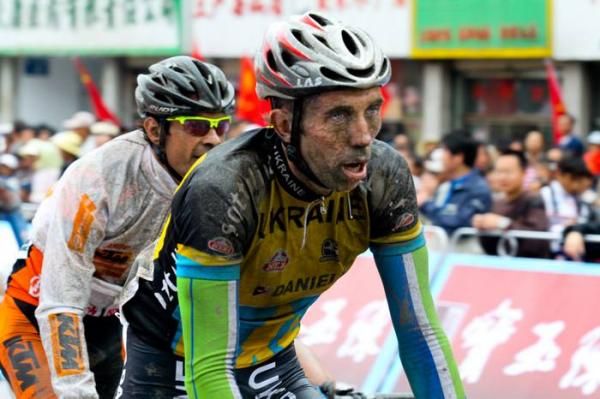 Volodymyr Gomenuk (Ukraine) looked to have had a tough day at the office.