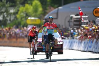 2024 Tour de France: Campenaerts wins stage 18