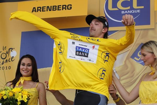 Fabian Cancellara (Saxo Bank) returns to the maillot jaune.