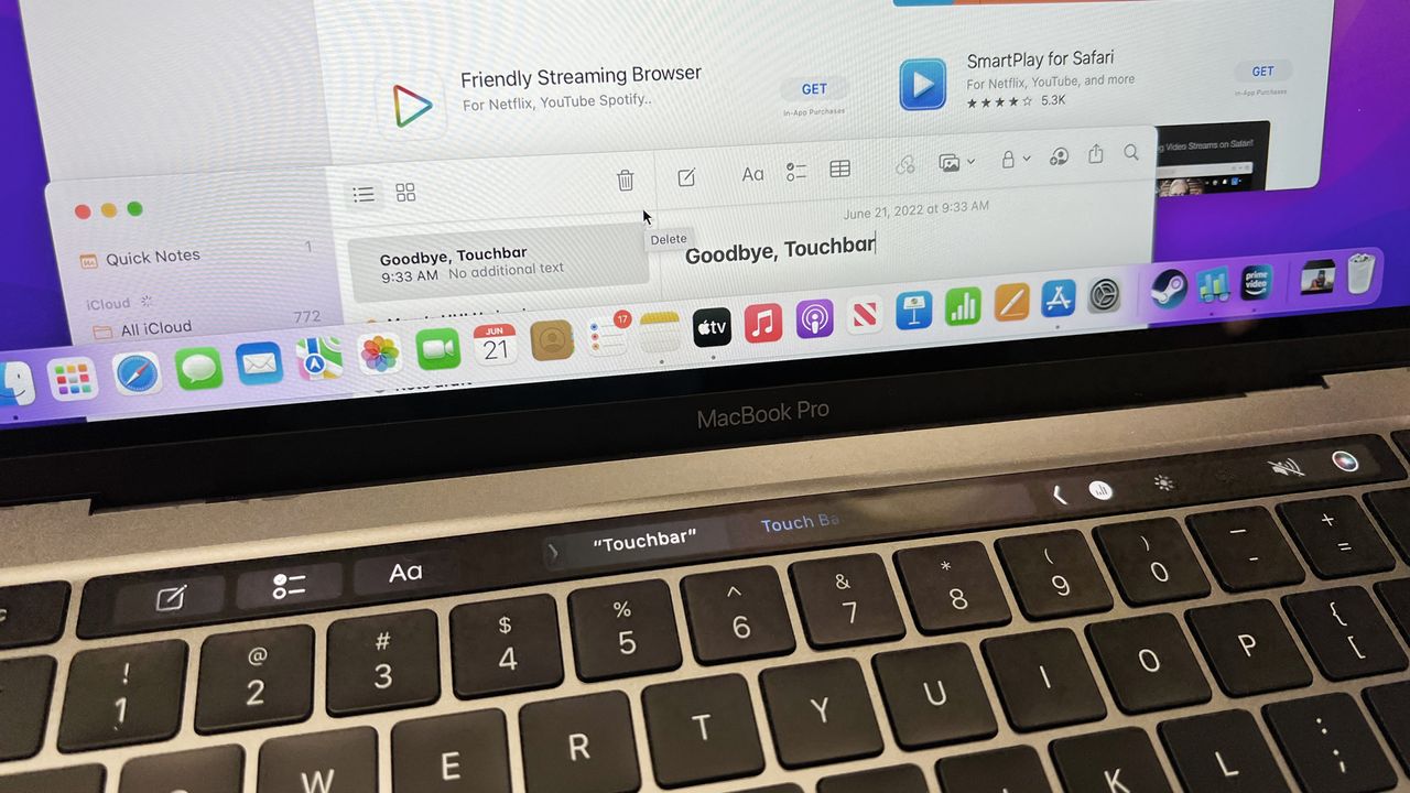 MacBook Pro 13-inch M2 2022 Touch Bar