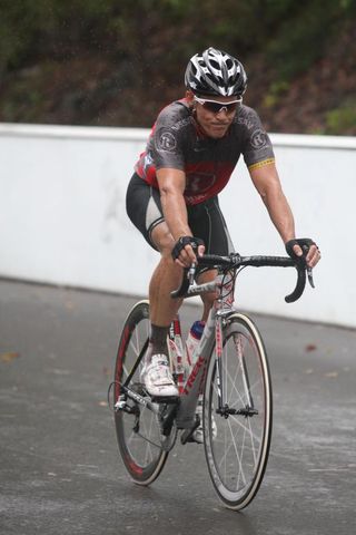 Robbie McEwen in his new RadioShack jersey