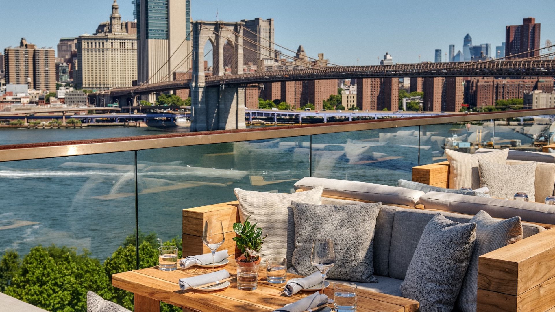 best rooftop bars in new york harriets brooklyn with view of brooklyn bridge