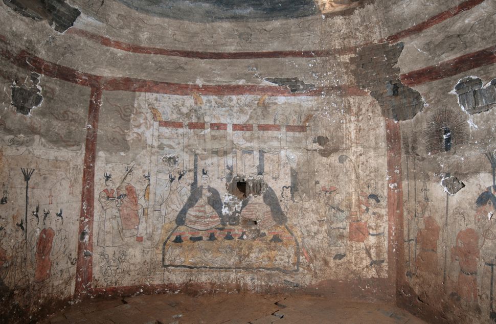 Images: Ancient Mural Tomb Discovered in China | Live Science