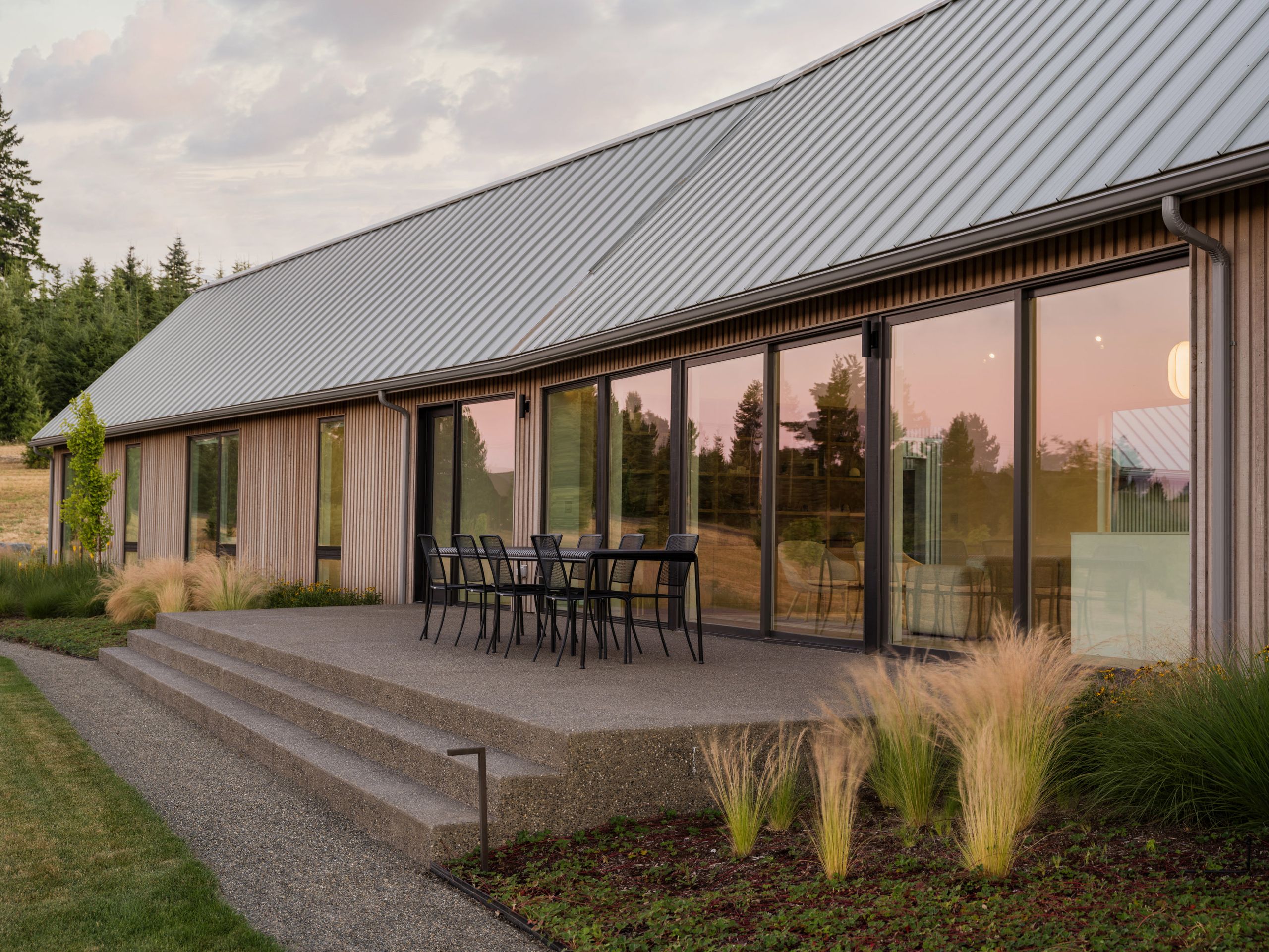 This Washington State home cements an extended family’s connection to the Pacific Northwest