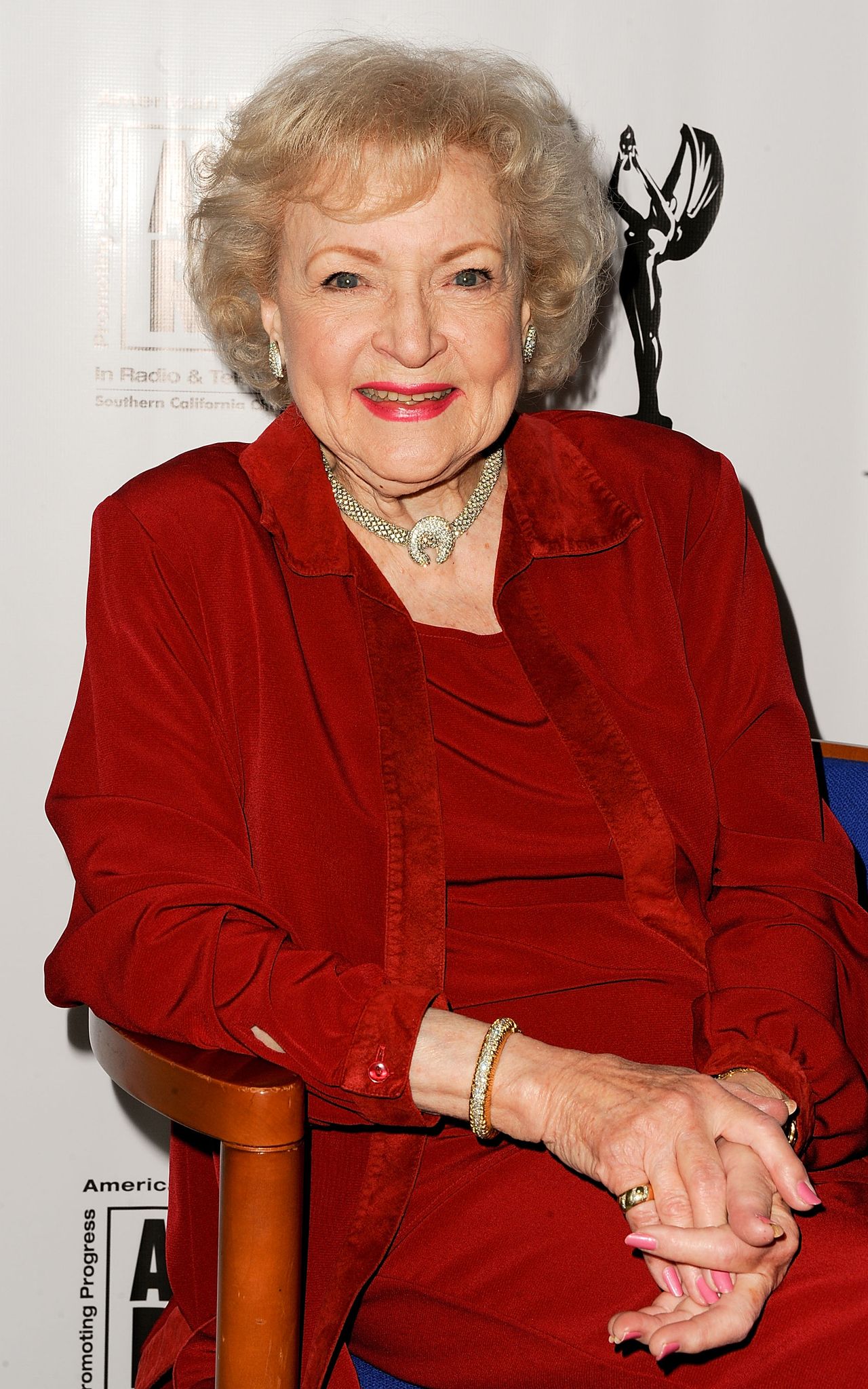 Betty White honored with a Lifetime Achievement Award in Acting at the American Women in Radio &amp; Television Southern California 2010 Genii Awards