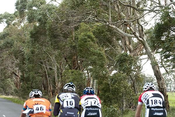 Strong winds buffeted riders on all parts of the course ; Around 130 riders began and forty-three riders pulled out of the race