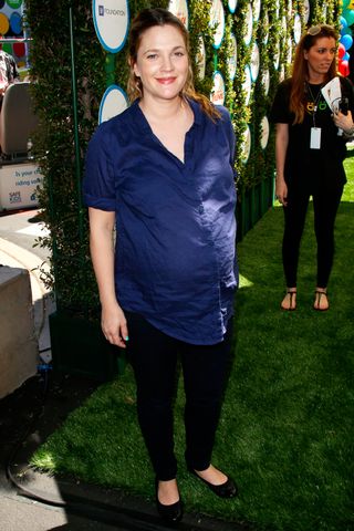 Drew Barrymore: Stylish Pregnant Stars