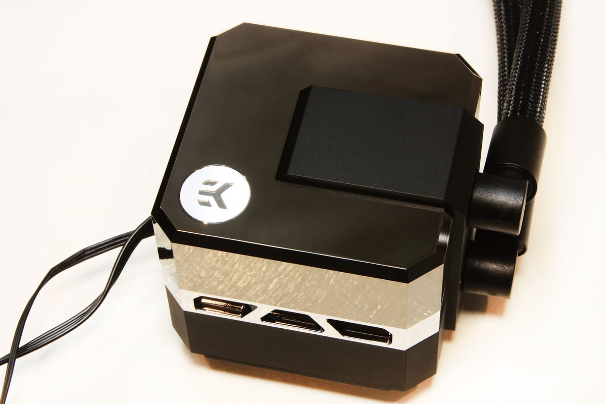 EK AIO Elite 360 DRGB Review Tasteful Sophistication, With Six Fans