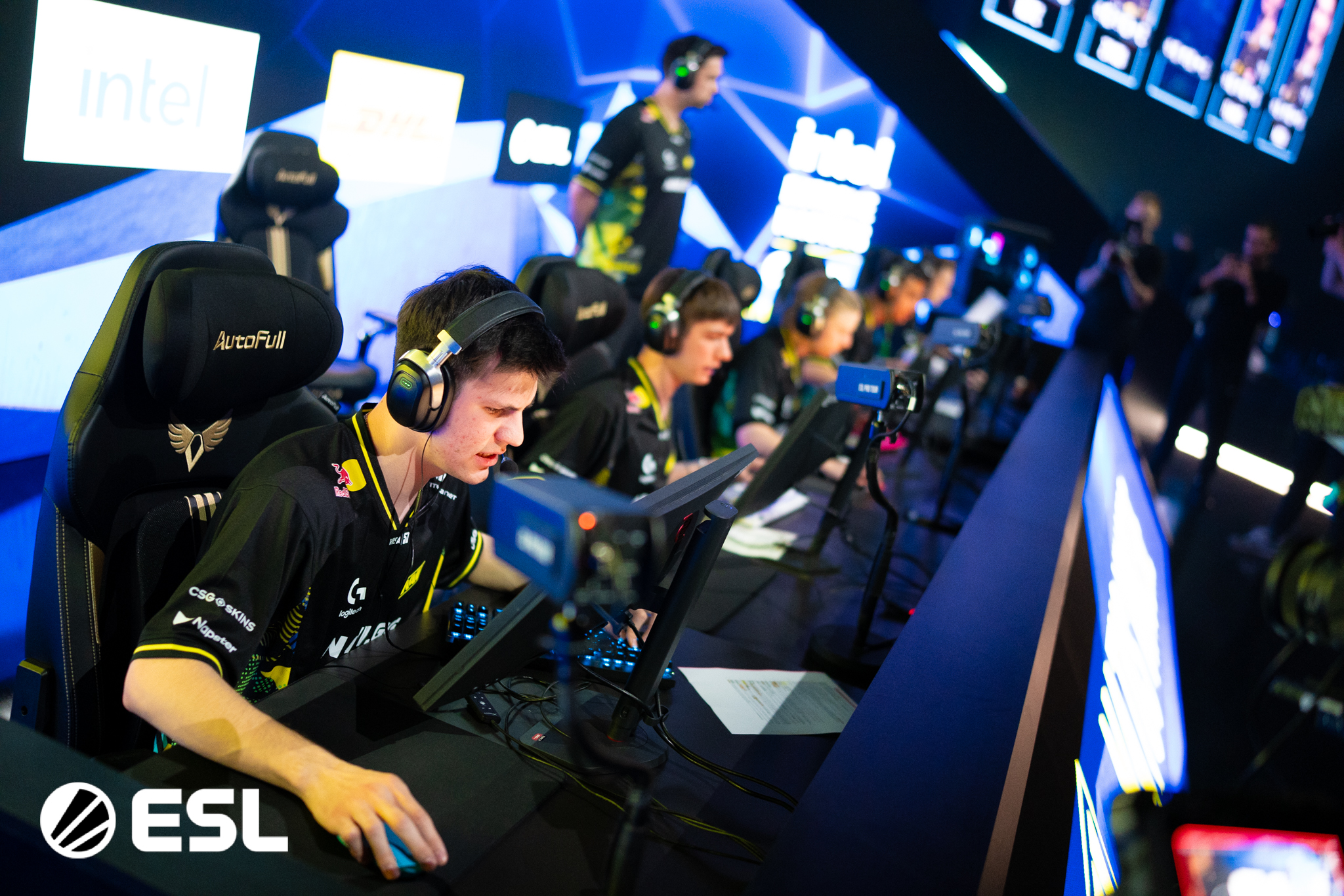 Esports athletes sitting in the AutoFull M6 Ultra+